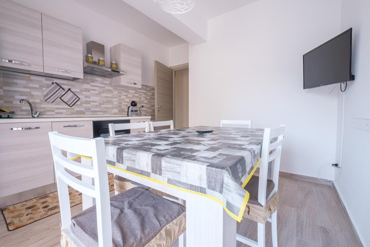 Damilhouse 4 Appartement Messina Buitenkant foto